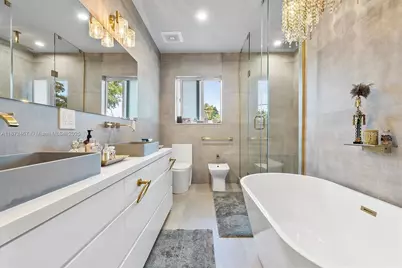 11377 W Biscayne Canal Rd, Miami, FL 33161 - Photo 33