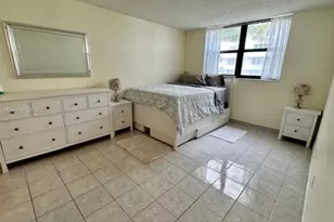 1623 Collins Ave, Miami Beach, FL 33139 - Photo 11