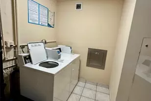 1623 Collins Ave, Miami Beach, FL 33139 - Photo 21