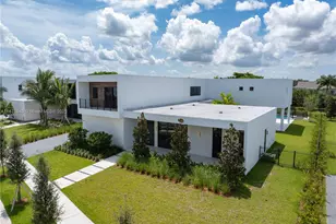 16740 N Botaniko Dr N, Weston, FL 33326 - Photo 1