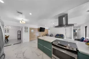 11420 NE 4th Ave, Miami, FL 33161 - Photo 9