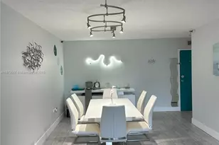 3200 Collins Ave, Miami Beach, FL 33140 - Photo 9