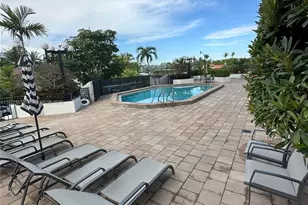 3200 Collins Ave, Miami Beach, FL 33140 - Photo 25