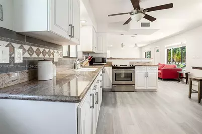 5561 SW 2nd Ct, Plantation, FL 33317 - Photo 13