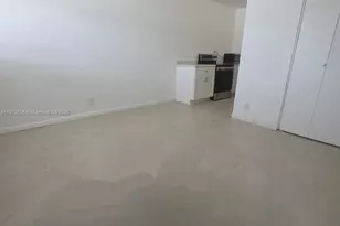 511 NW 4th Ave, Hallandale Beach, FL 33009 - Photo 5