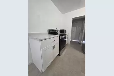 511 NW 4th Ave #2, Hallandale Beach, FL 33009 - Photo 11