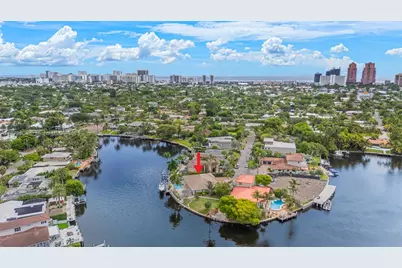 2401 Fryer Pt, Fort Lauderdale, FL 33305 - Photo 19