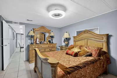 21831 S Heritage Cir, Pembroke Pines, FL 33029 - Photo 15