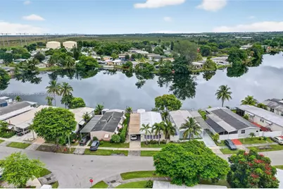 21831 S Heritage Cir, Pembroke Pines, FL 33029 - Photo 35