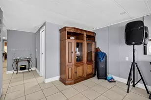 21831 S Heritage Cir, Pembroke Pines, FL 33029 - Photo 7