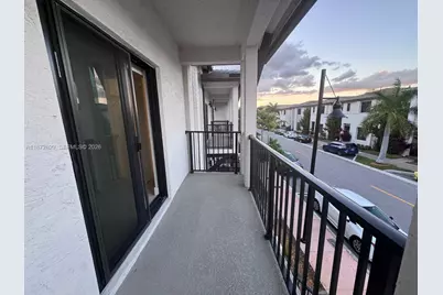 8118 NW 42nd St, Doral, FL 33166 - Photo 21