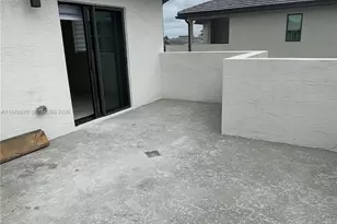 8118 NW 42nd St, Doral, FL 33166 - Photo 15