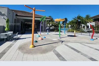 8118 NW 42nd St, Doral, FL 33166 - Photo 47