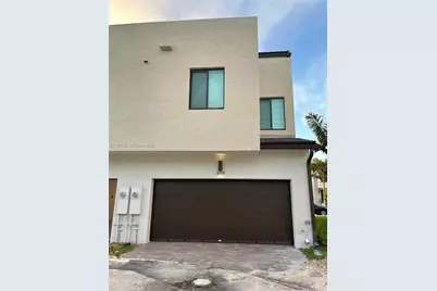 8118 NW 42nd St, Doral, FL 33166 - Photo 5