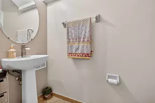 348 NE 37th Terrace, Homestead, FL 33033 - Photo 9