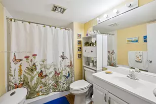 900 SW 125th Way, Pembroke Pines, FL 33027 - Photo 9