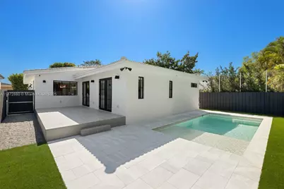 8934 Garland Ave, Surfside, FL 33154 - Photo 17