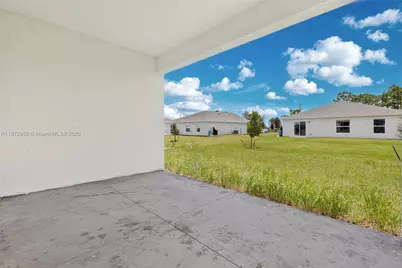 208 Pembroke, Lehigh Acres, FL 33974 - Photo 31