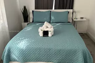 116 SE 9th Ct, Hallandale Beach, FL 33009 - Photo 29