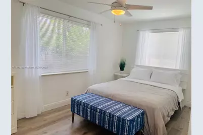 116 SE 9th Ct, Hallandale Beach, FL 33009 - Photo 7