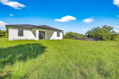 333 Pinehurst Ave, Lehigh Acres, FL 33974 - Photo 33