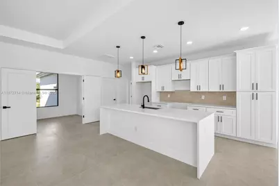 333 Pinehurst Ave, Lehigh Acres, FL 33974 - Photo 9