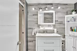 2780 NE 183rd St, Aventura, FL 33160 - Photo 29