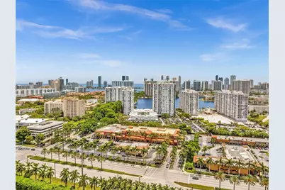 2780 NE 183rd St #302, Aventura, FL 33160 - Photo 33