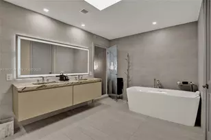 1100 Biscayne Blvd, Miami, FL 33132 - Photo 23