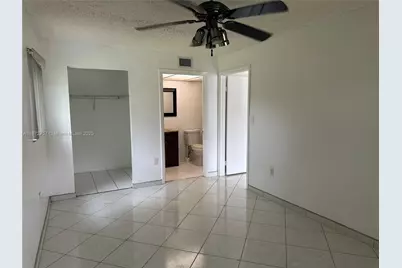 469 NE 207th Ln #101, Miami, FL 33179 - Photo 15