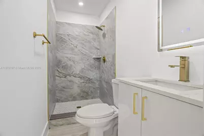 6825 SW 12th St, Pembroke Pines, FL 33023 - Photo 23