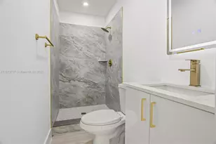 6825 SW 12th St, Pembroke Pines, FL 33023 - Photo 23