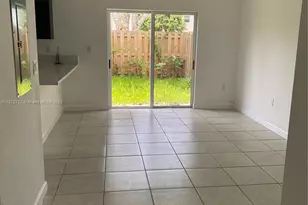 2712 SE 15th Ct, Homestead, FL 33035 - Photo 3
