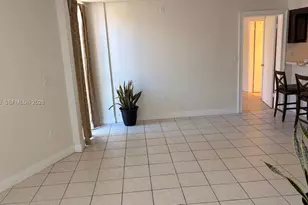 7075 NW 186th St, Hialeah, FL 33015 - Photo 9