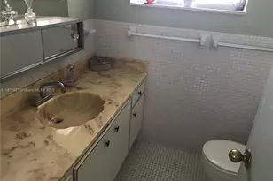 201 NE 14th Ave, Hallandale Beach, FL 33009 - Photo 5