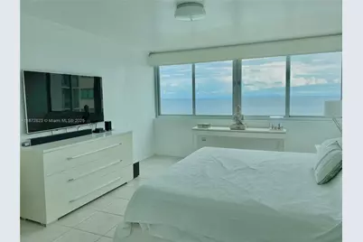 7135 Collins Ave #1806, Miami Beach, FL 33141 - Photo 23