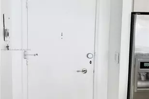 7135 Collins Ave, Miami Beach, FL 33141 - Photo 9