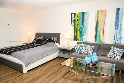 19201 Collins Ave #504, Sunny Isles Beach, FL 33160 - Photo 3