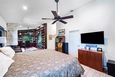2000 S Bayshore Dr #72, Miami, FL 33133 - Photo 21