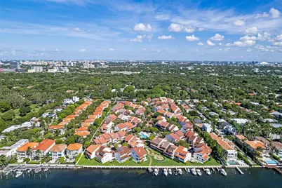 2000 S Bayshore Dr #72, Miami, FL 33133 - Photo 37
