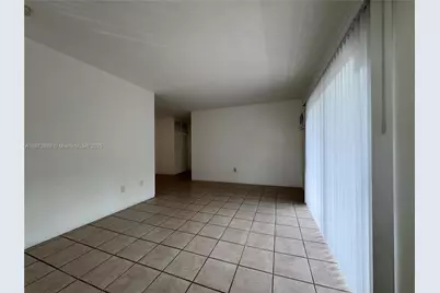 921 Meridian Ave #7, Miami Beach, FL 33139 - Photo 3
