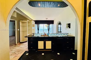 18071 Biscayne Blvd, Aventura, FL 33160 - Photo 17