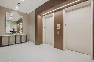 300 Biscayne Blvd Way, Miami, FL 33131 - Photo 11