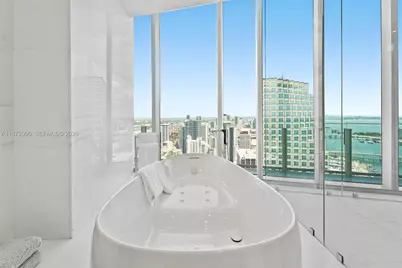 300 Biscayne Blvd Way #PH6001, Miami, FL 33131 - Photo 39