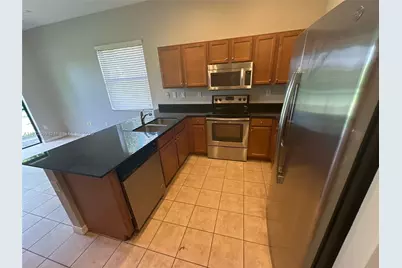 9077 SW 34th Ct, Hollywood, FL 33025 - Photo 3