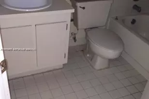 8290 Lake Dr, Doral, FL 33166 - Photo 7