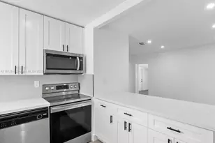 5365 SW 97th Ct, Miami, FL 33165 - Photo 13