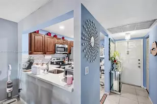 871 NE 207th Ln, Miami, FL 33179 - Photo 19