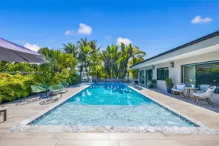 1141 NE 90th St, Miami, FL 33138 - Photo 11