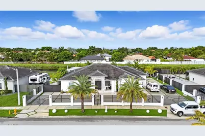 19302 SW 132nd Path, Miami, FL 33177 - Photo 1